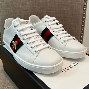 Women’s Gucci New Ace Bee Embroidered Sneakers